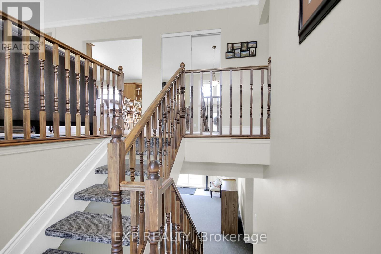 Photo 6 of 372 Stonehome Crescent, Mississippi Mills ON
