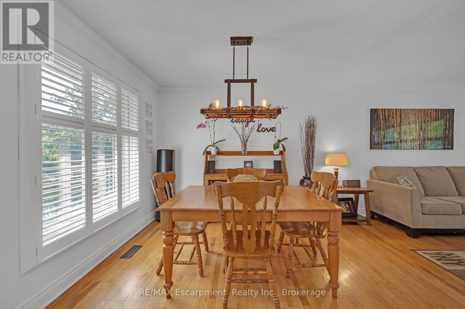 Photo 9 of 2482 Waterford Street, Oakville ON