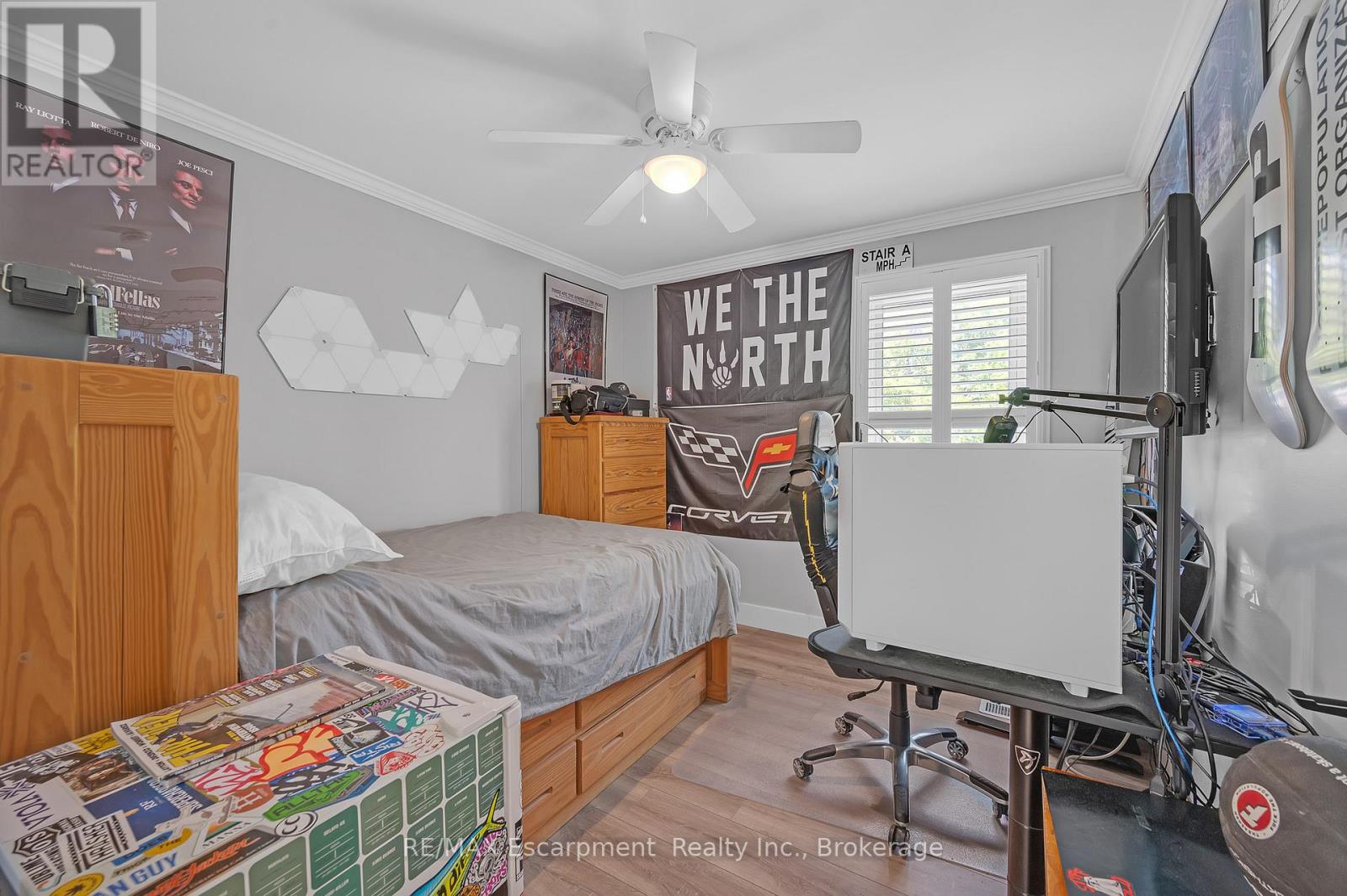 Photo 8 of 2482 Waterford Street, Oakville ON