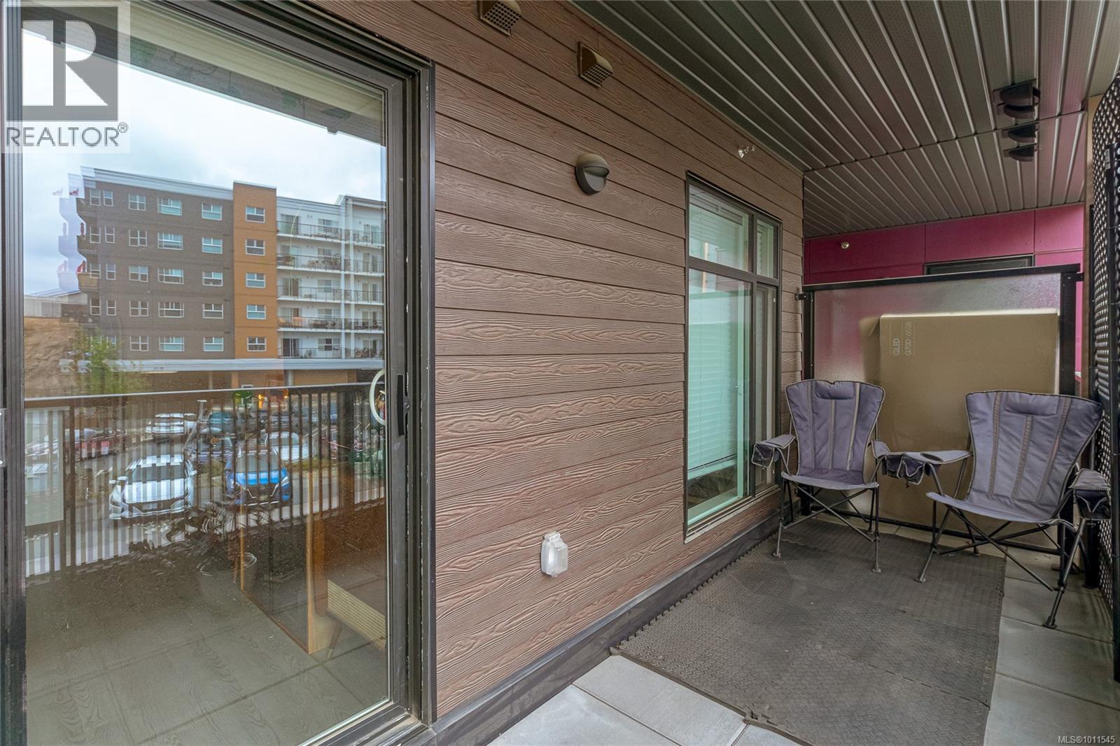 Photo 17 of 207 707 Treanor Ave, Langford BC