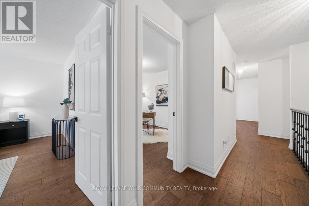 Photo 20 of 65 Westhampton Drive, Vaughan ON