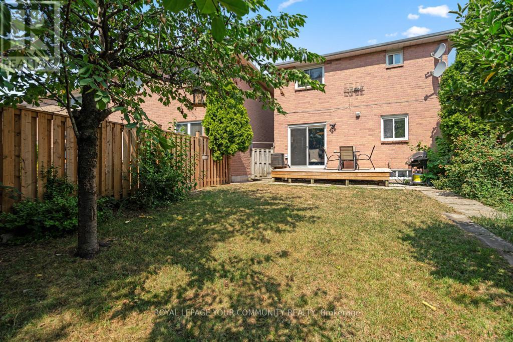 Photo 26 of 65 Westhampton Drive, Vaughan ON
