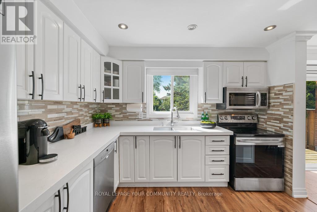 Photo 9 of 65 Westhampton Drive, Vaughan ON