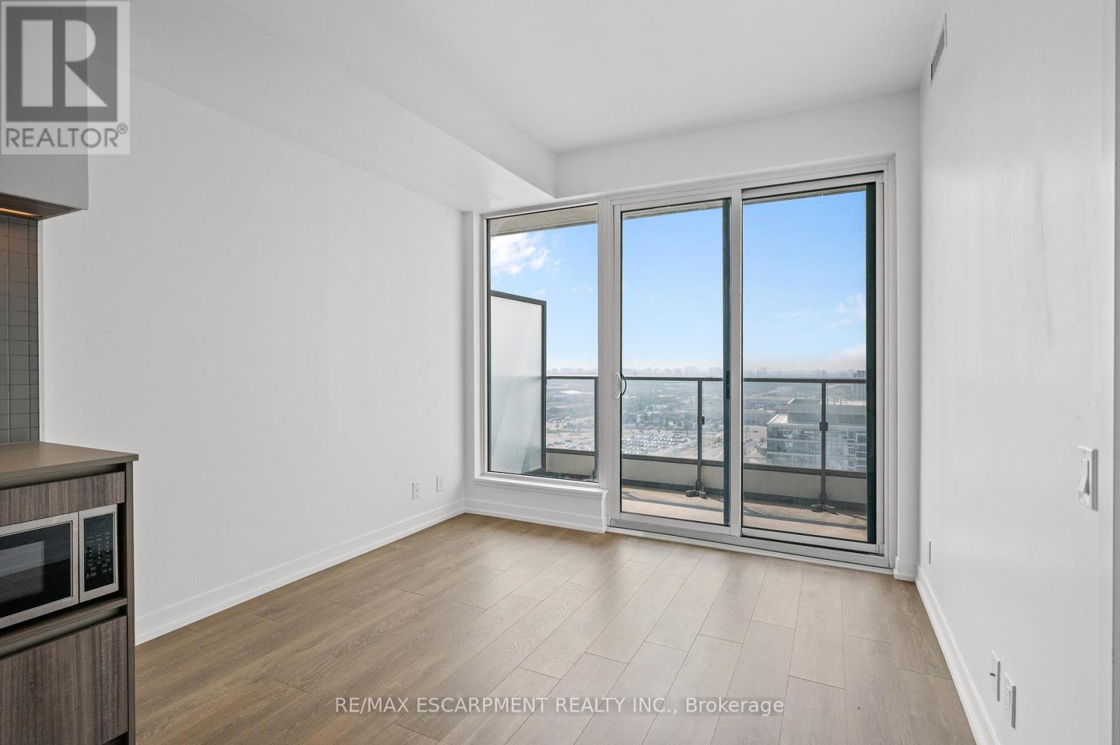 Photo 26 of 2107 898 Portage Parkway, Vaughan ON