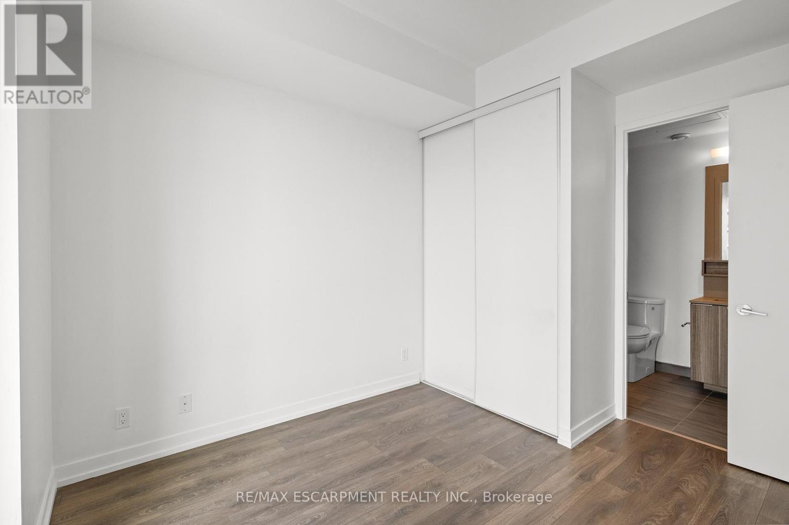 Photo 20 of 2107 898 Portage Parkway, Vaughan ON