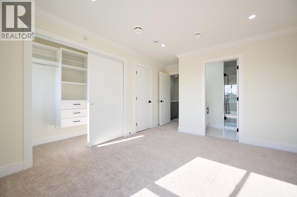 Photo 12 of 25 1115 Roma Avenue, New Westminster BC