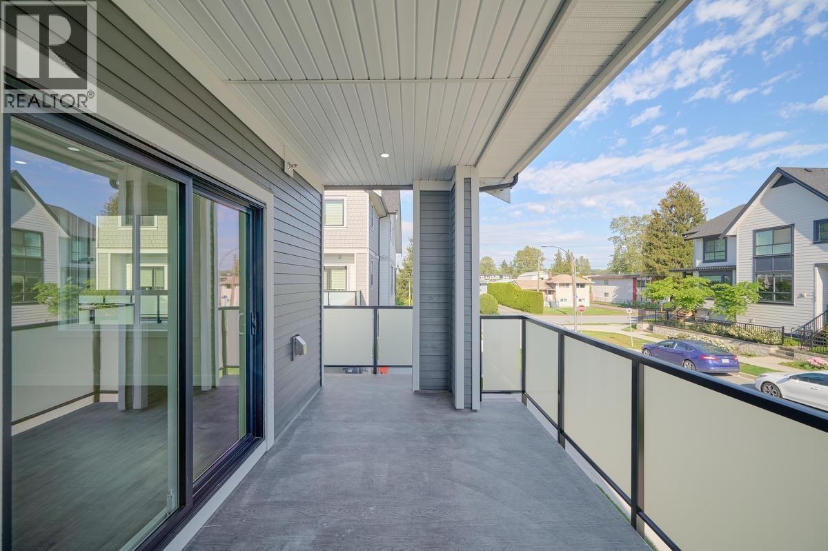 Photo 17 of 25 1115 Roma Avenue, New Westminster BC