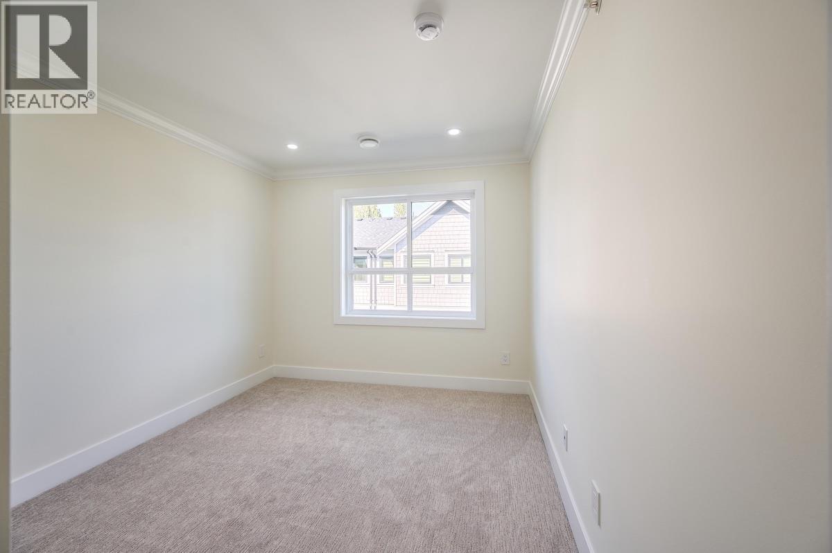 Photo 24 of 25 1115 Roma Avenue, New Westminster BC