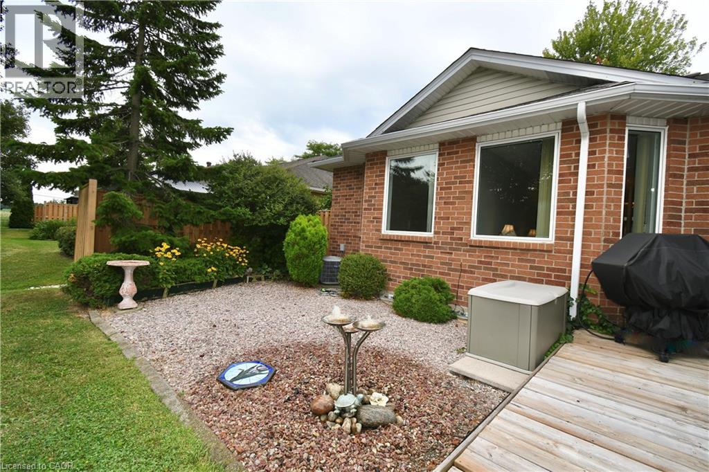 Photo 35 of 91 Twentyplace Boulevard, Hamilton ON
