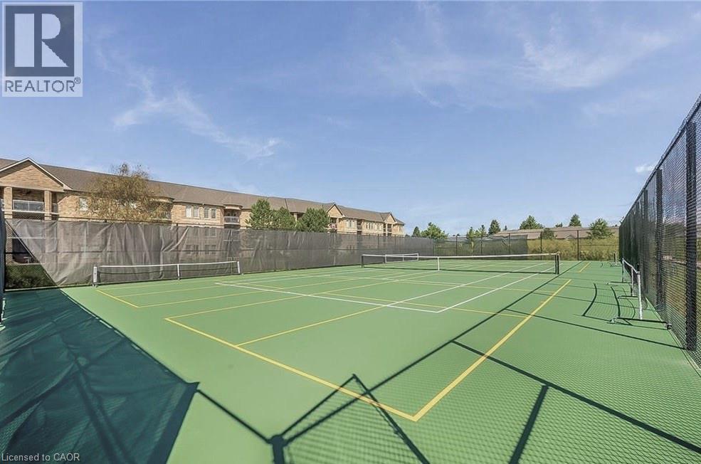 Photo 36 of 91 Twentyplace Boulevard, Hamilton ON
