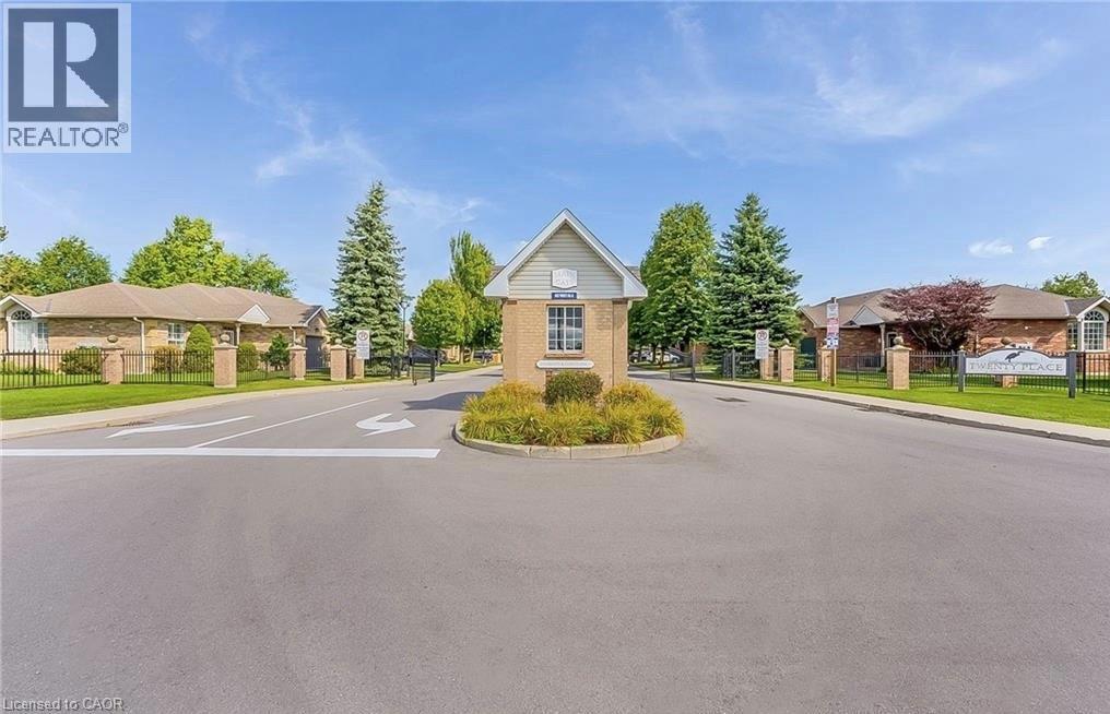 Photo 39 of 91 Twentyplace Boulevard, Hamilton ON
