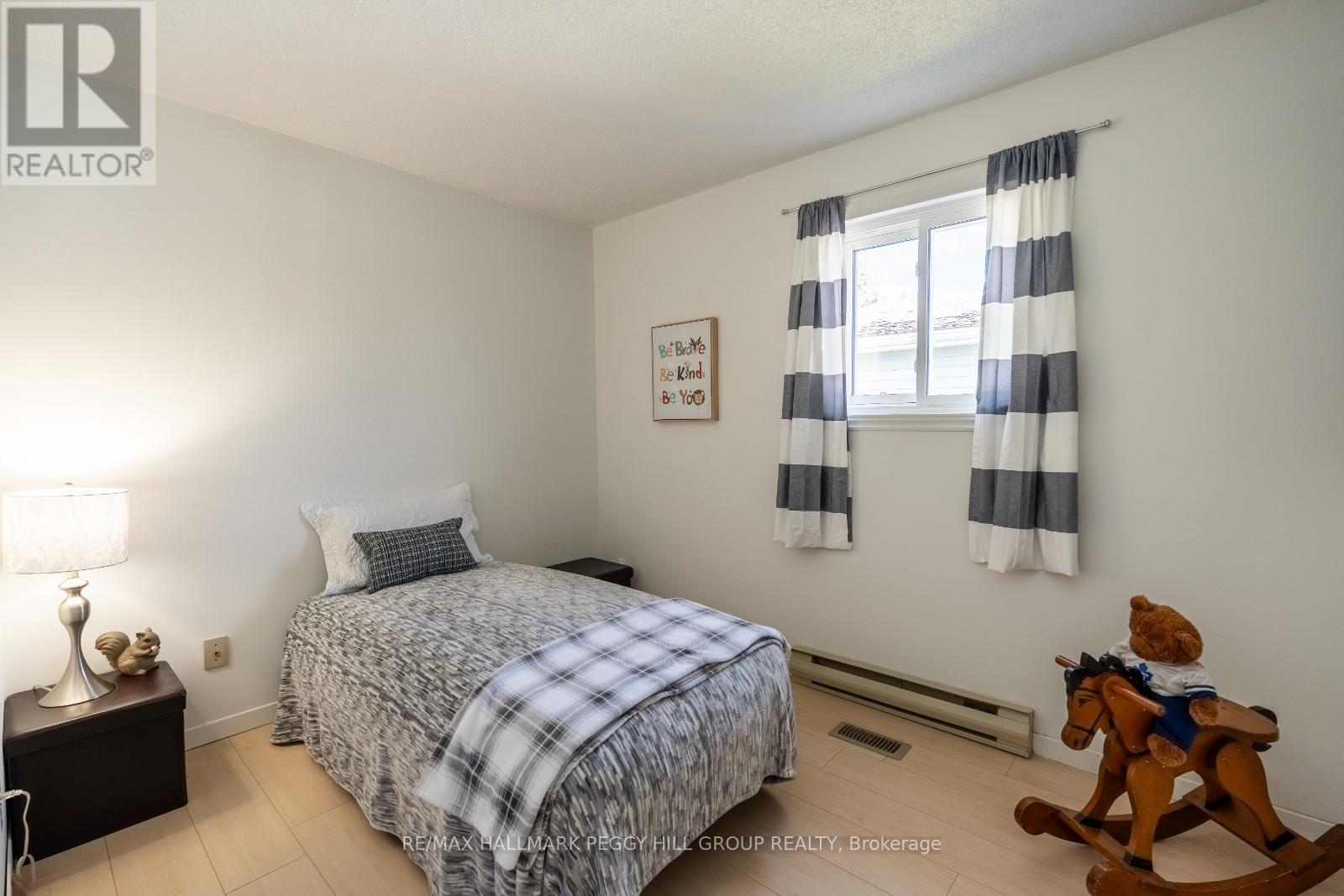 Photo 10 of 64 Telfer Road, Collingwood ON
