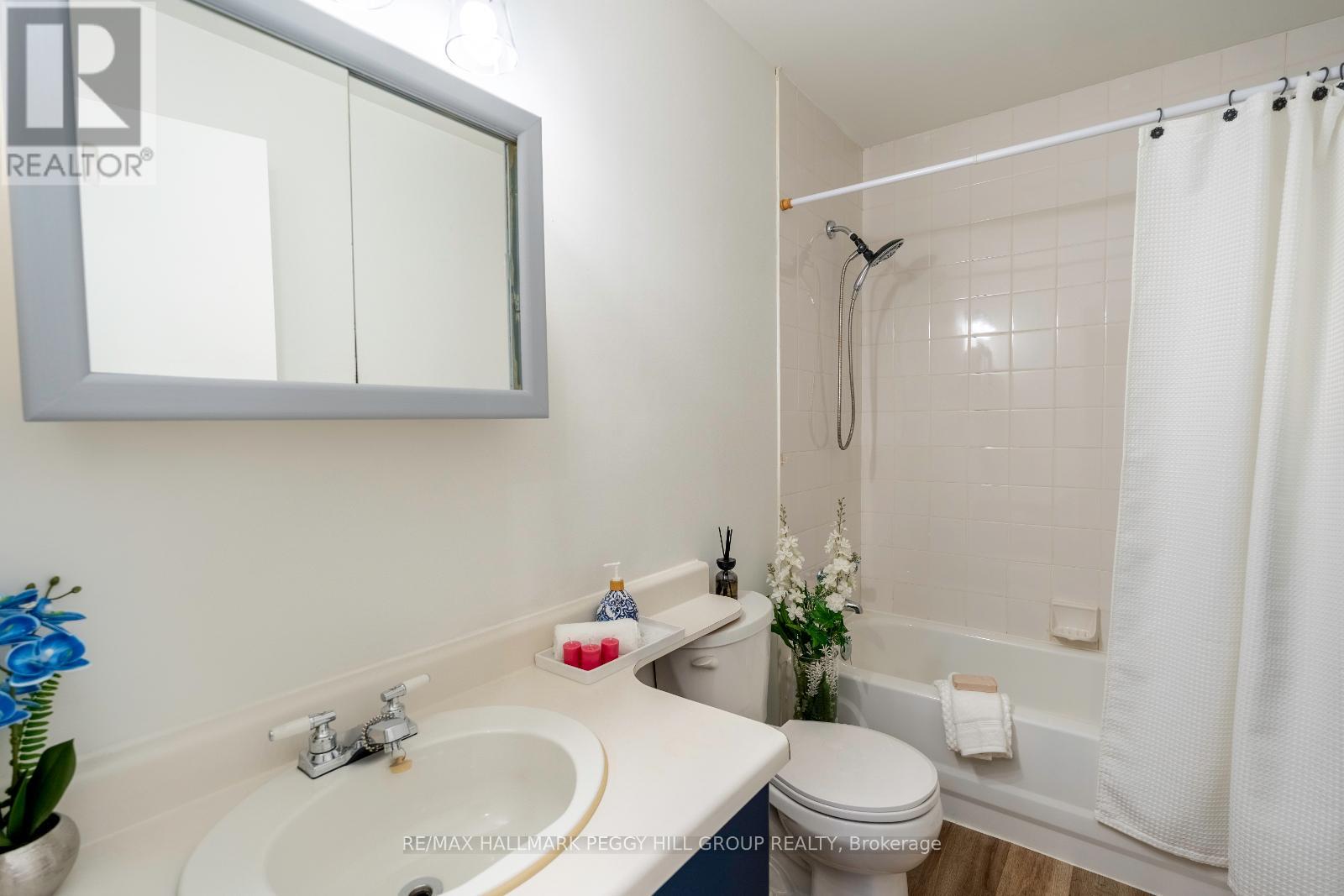 Photo 11 of 64 Telfer Road, Collingwood ON