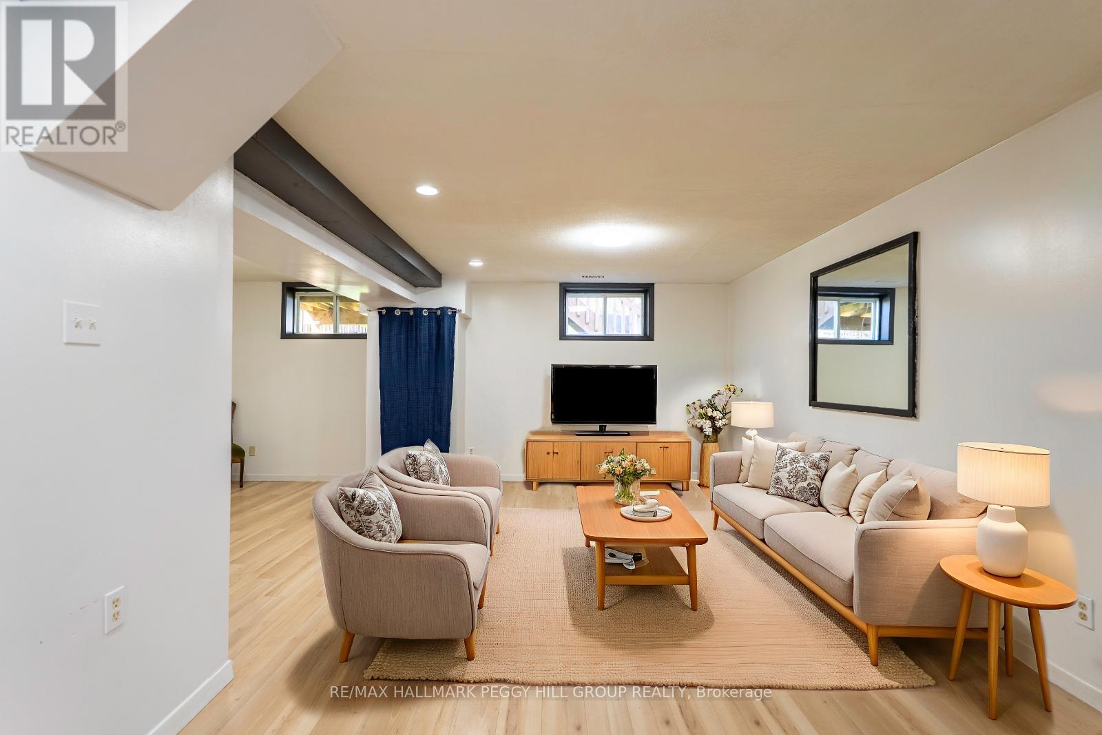 Photo 12 of 64 Telfer Road, Collingwood ON