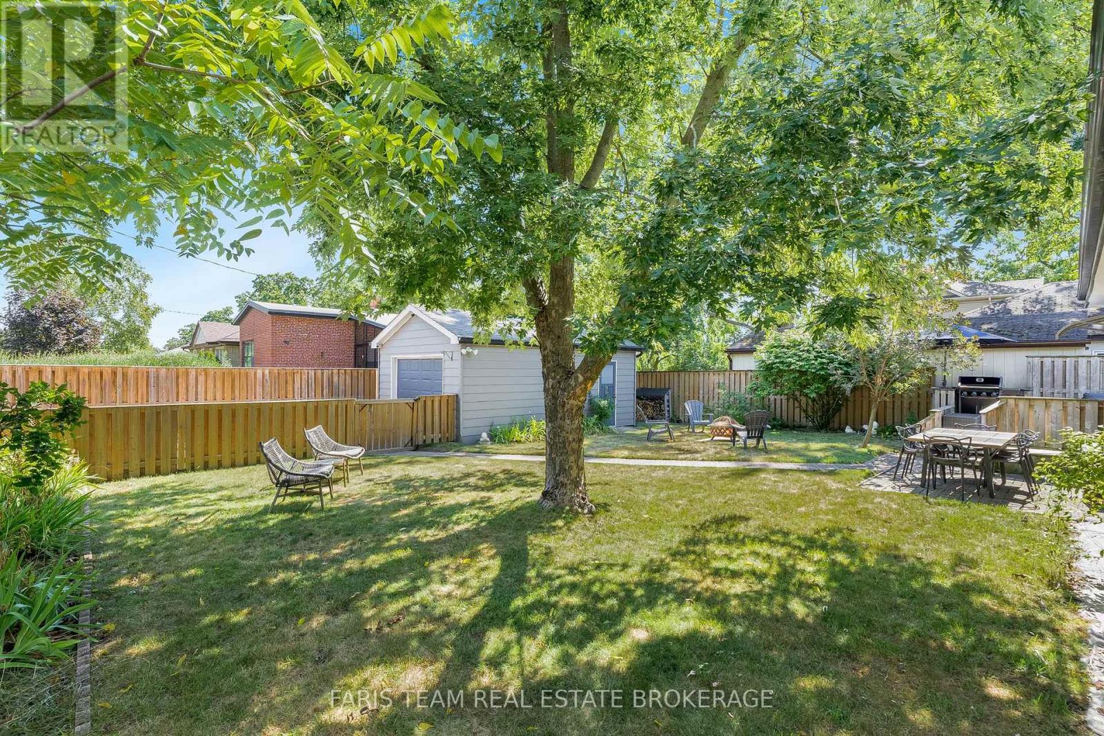 Photo 27 of 37 Lount Street, Barrie ON