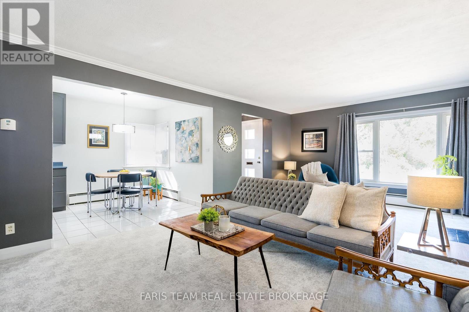 Photo 8 of 37 Lount Street, Barrie ON
