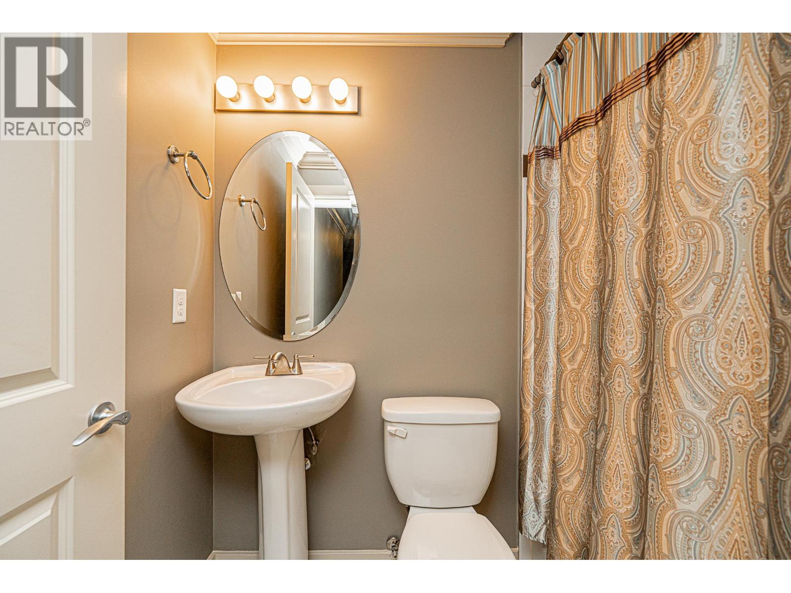 Photo 32 of 3387 Gislason Avenue, Coquitlam BC