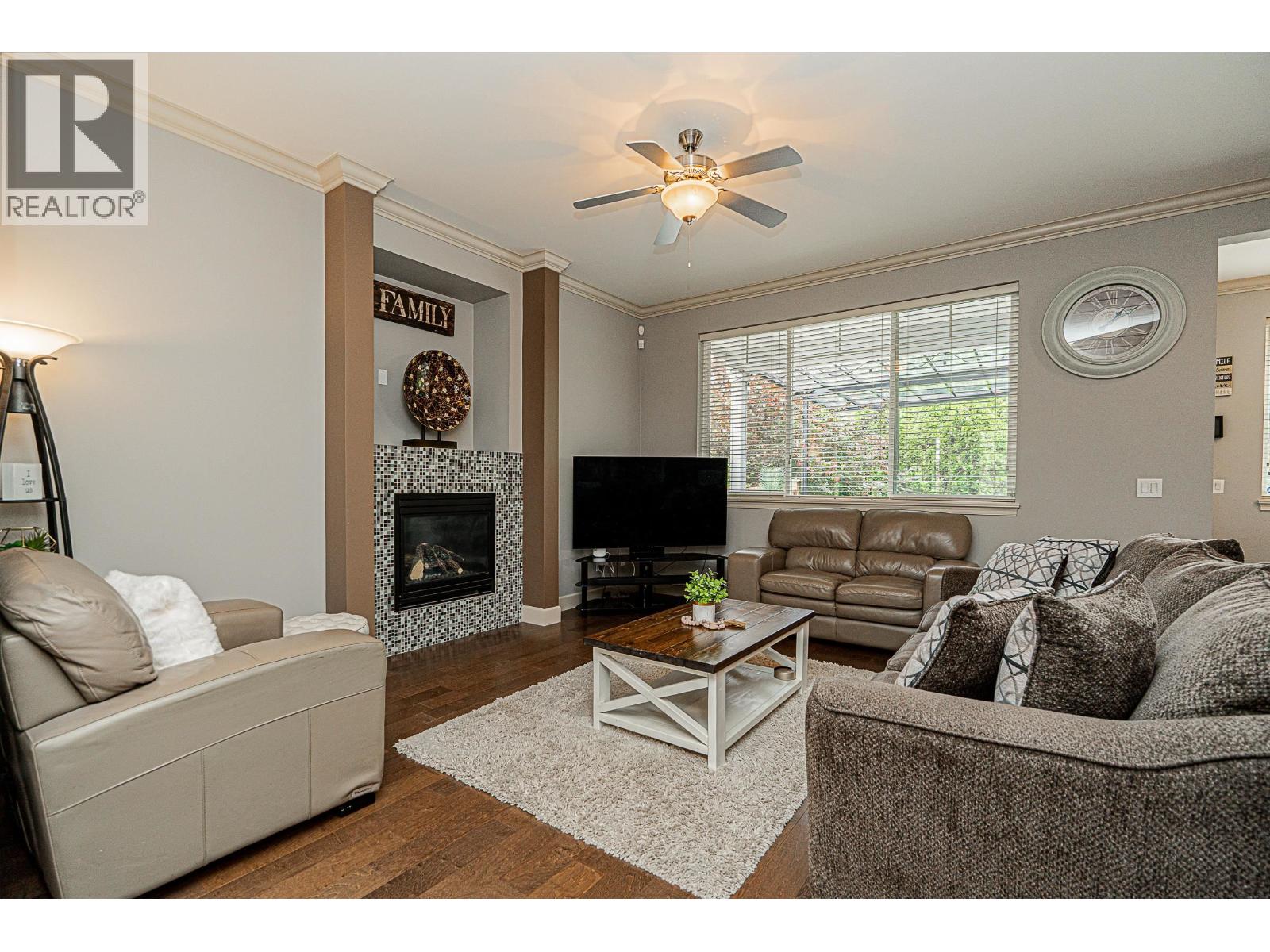 Photo 5 of 3387 Gislason Avenue, Coquitlam BC