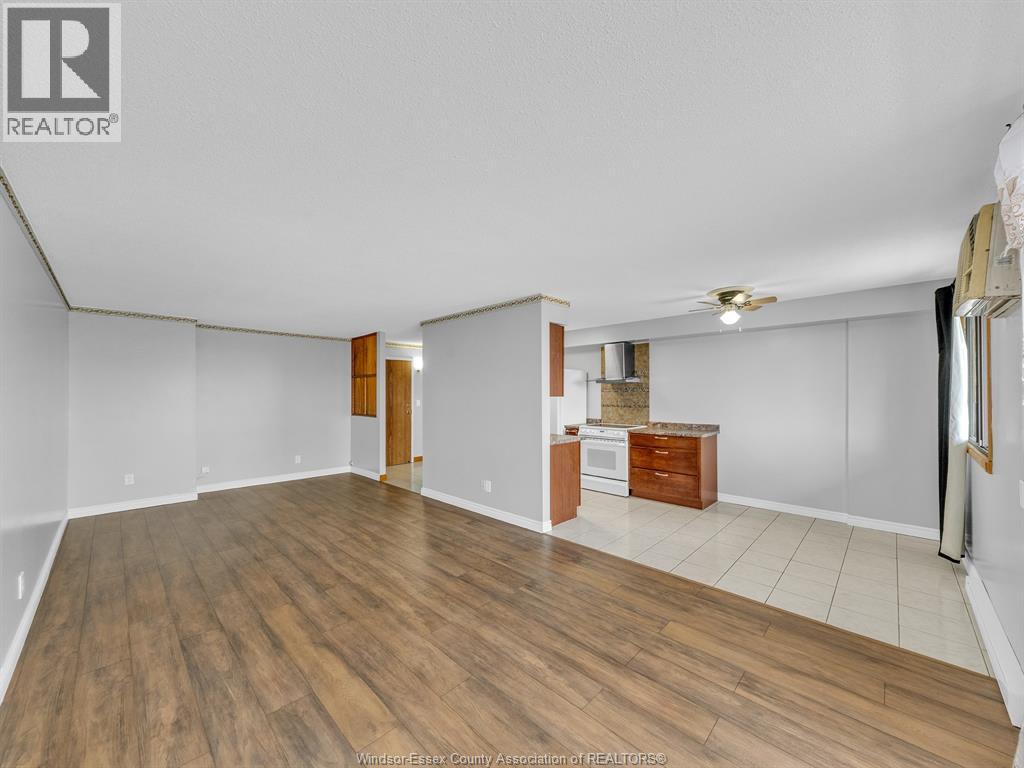 Photo 10 of 150 Park Street West Unit 913, Windsor ON