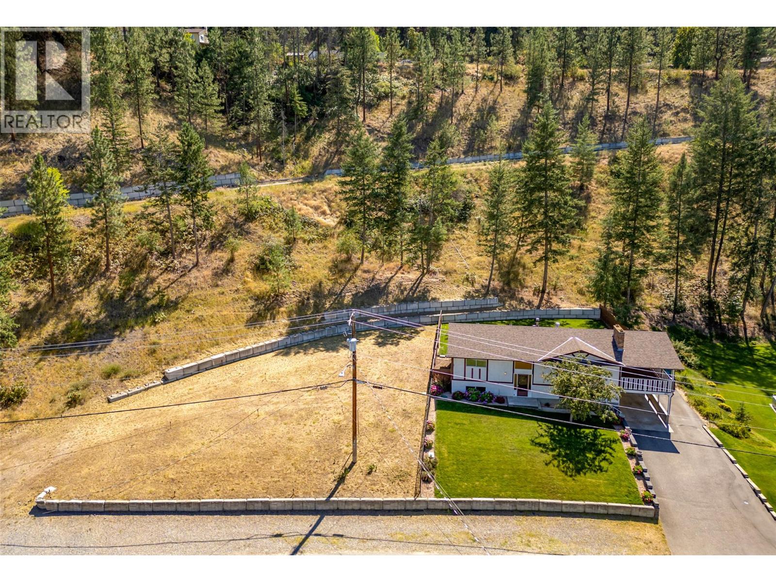  827 Paret Road, Kelowna