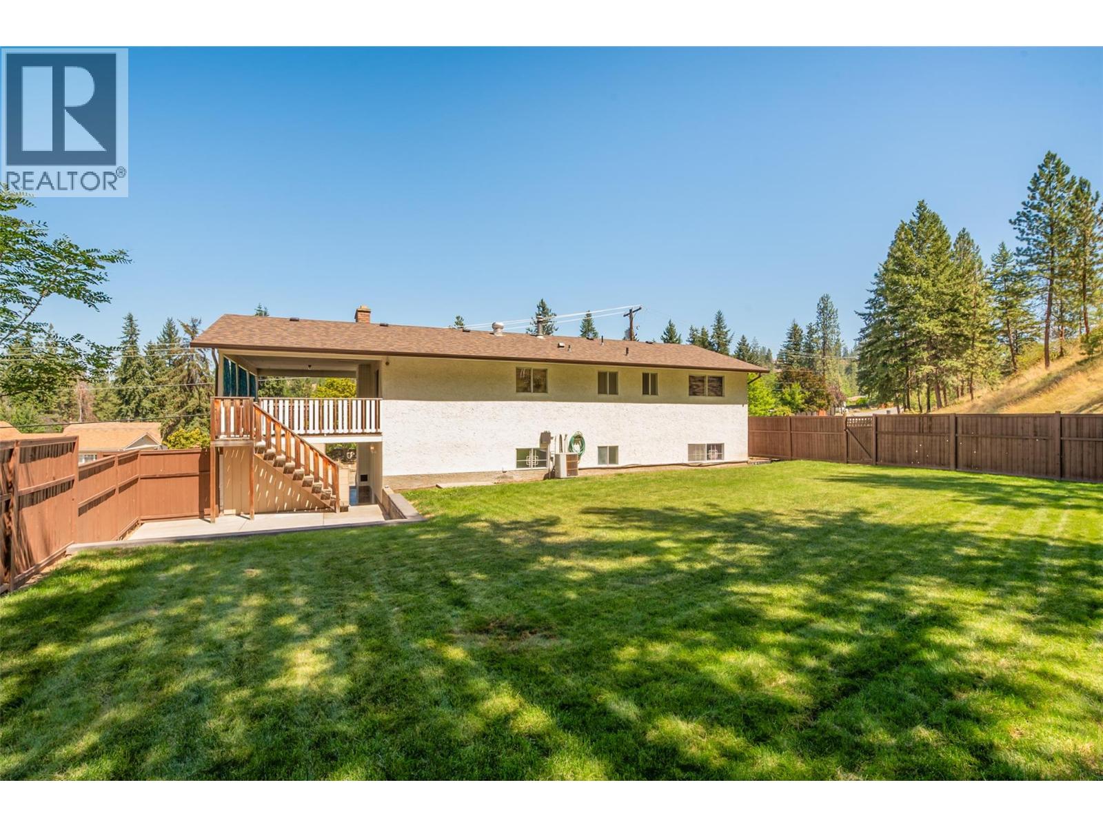  827 Paret Road, Kelowna