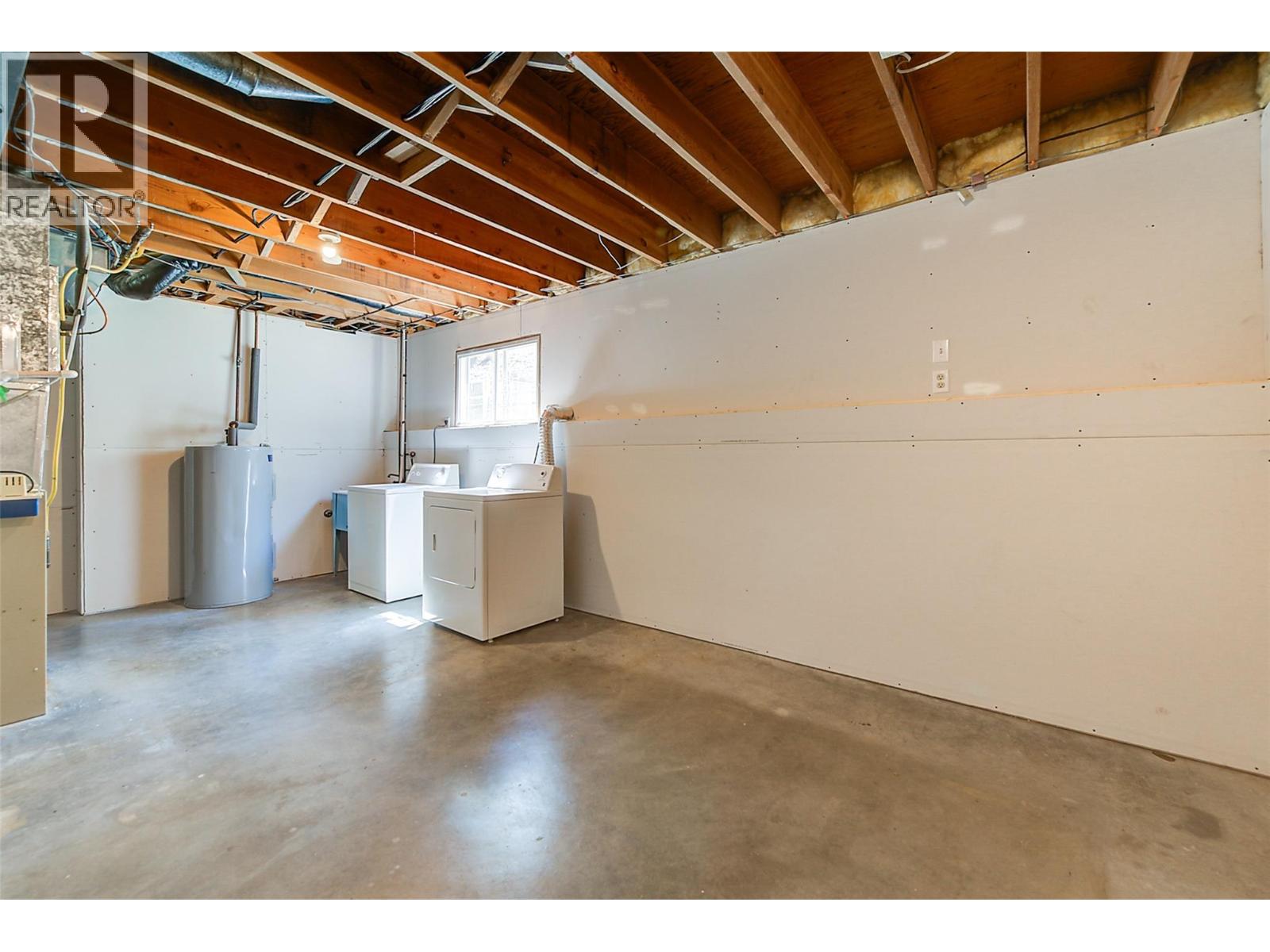  827 Paret Road, Kelowna
