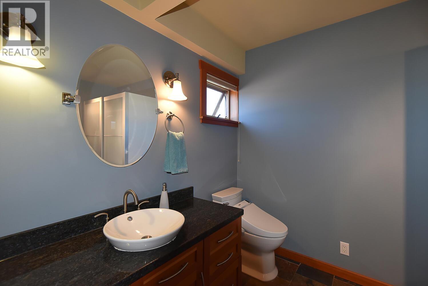 5728 BOULEVARD STREET, Sechelt