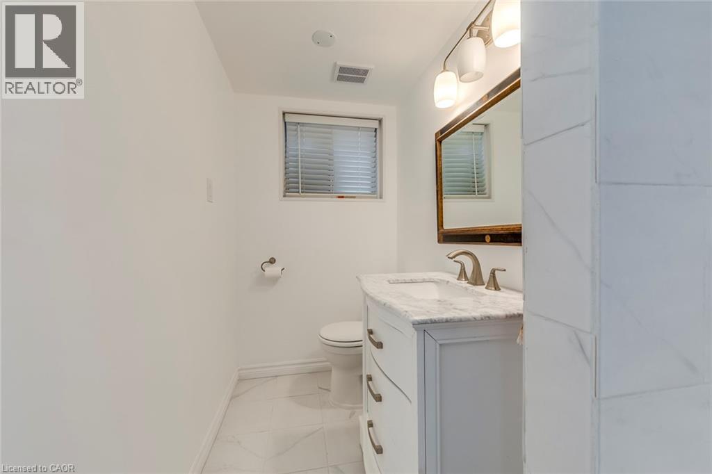 Photo 34 of 1236 Grange Road, Oakville ON