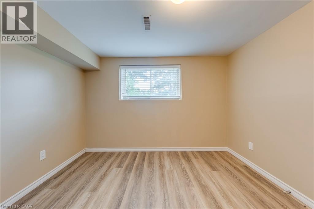 Photo 32 of 1236 Grange Road, Oakville ON