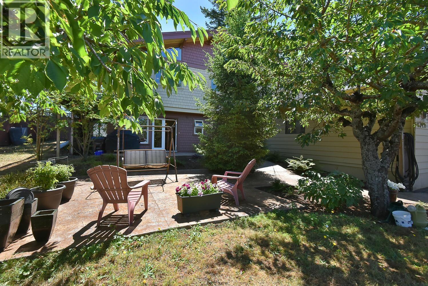 5728 BOULEVARD STREET, Sechelt