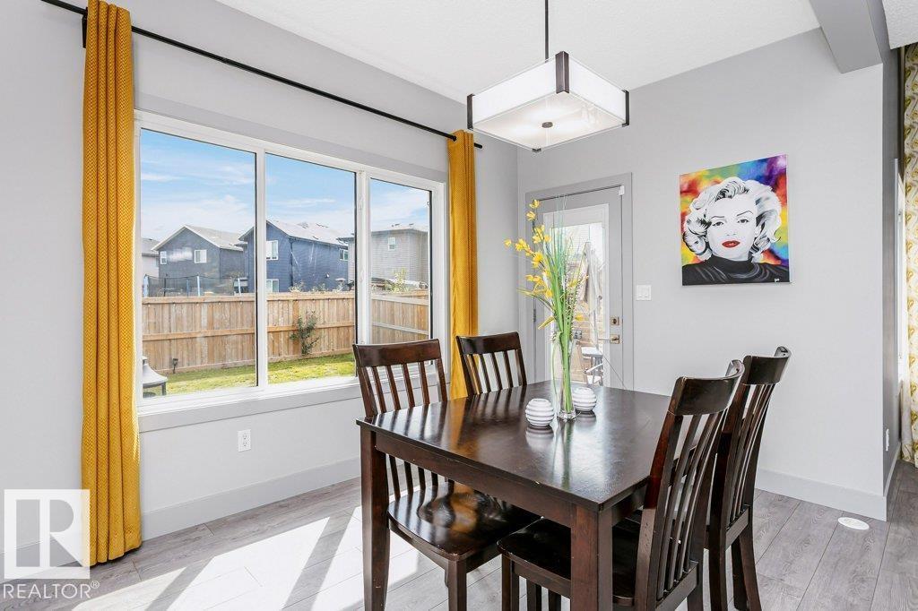 Photo 20 of 2257 57 St Sw, Edmonton AB