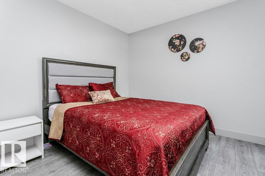 Photo 14 of 2257 57 St Sw, Edmonton AB