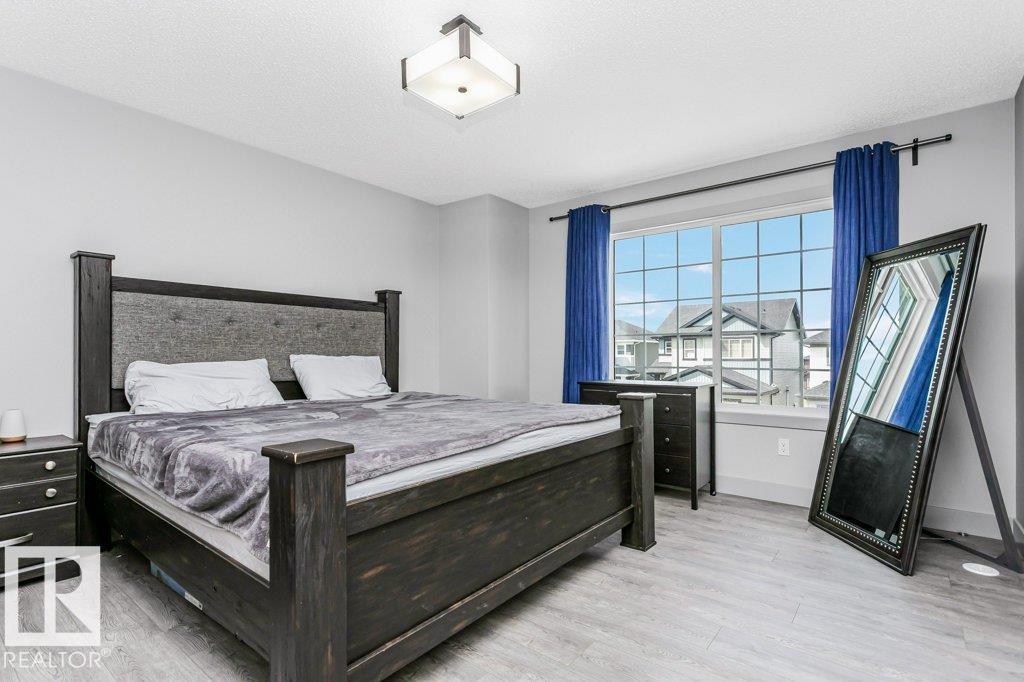 Photo 48 of 2257 57 St Sw, Edmonton AB