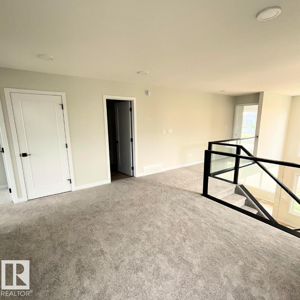 Photo 11 of 2319 159 St Sw, Edmonton AB