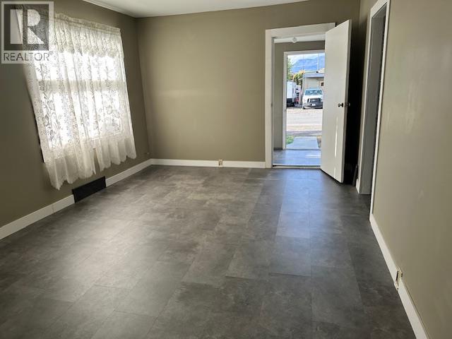 Photo 13 of 325 Willow Street, Kamloops BC