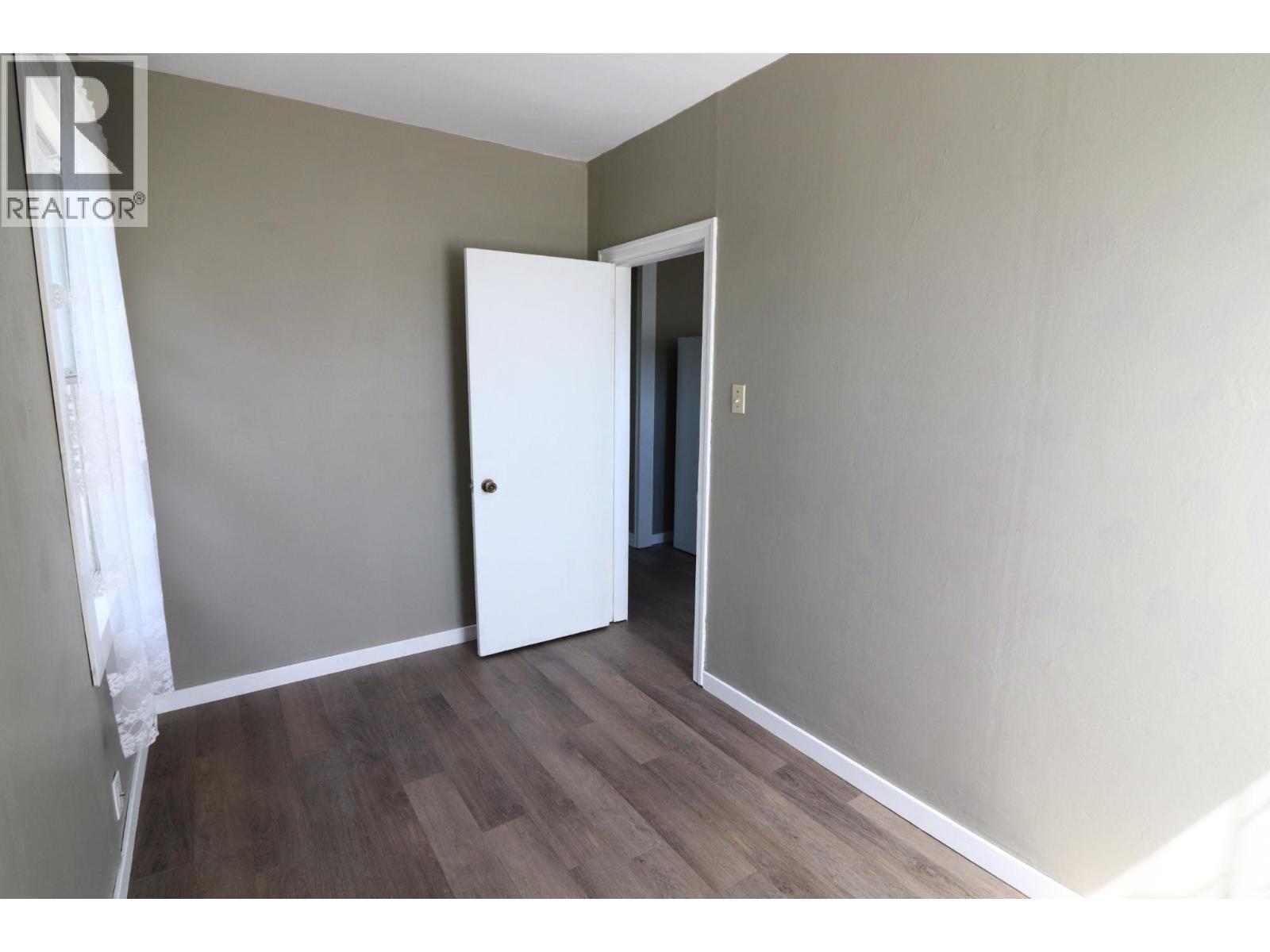 Photo 14 of 325 Willow Street, Kamloops BC