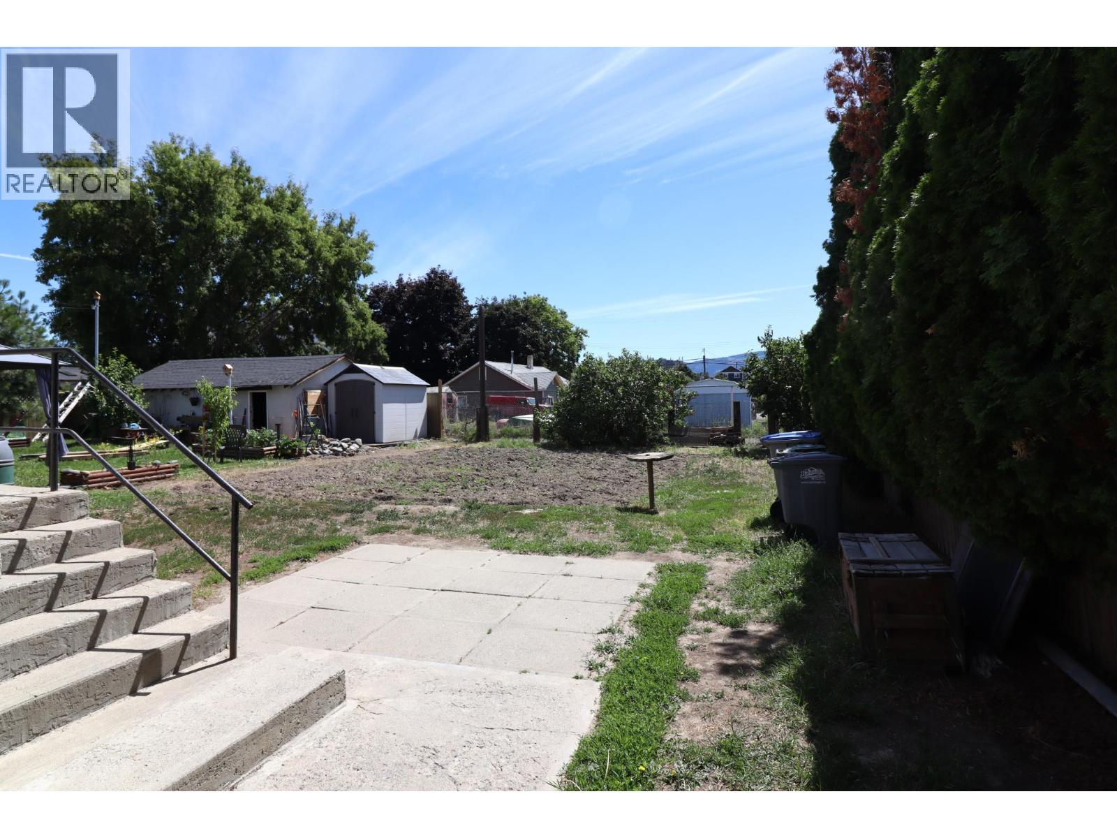 Photo 8 of 325 Willow Street, Kamloops BC