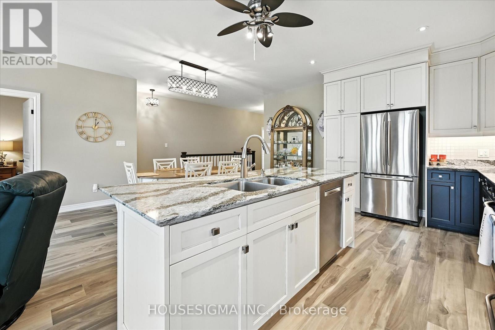 Photo 12 of 104 Anastasia Boulevard, West Lincoln ON