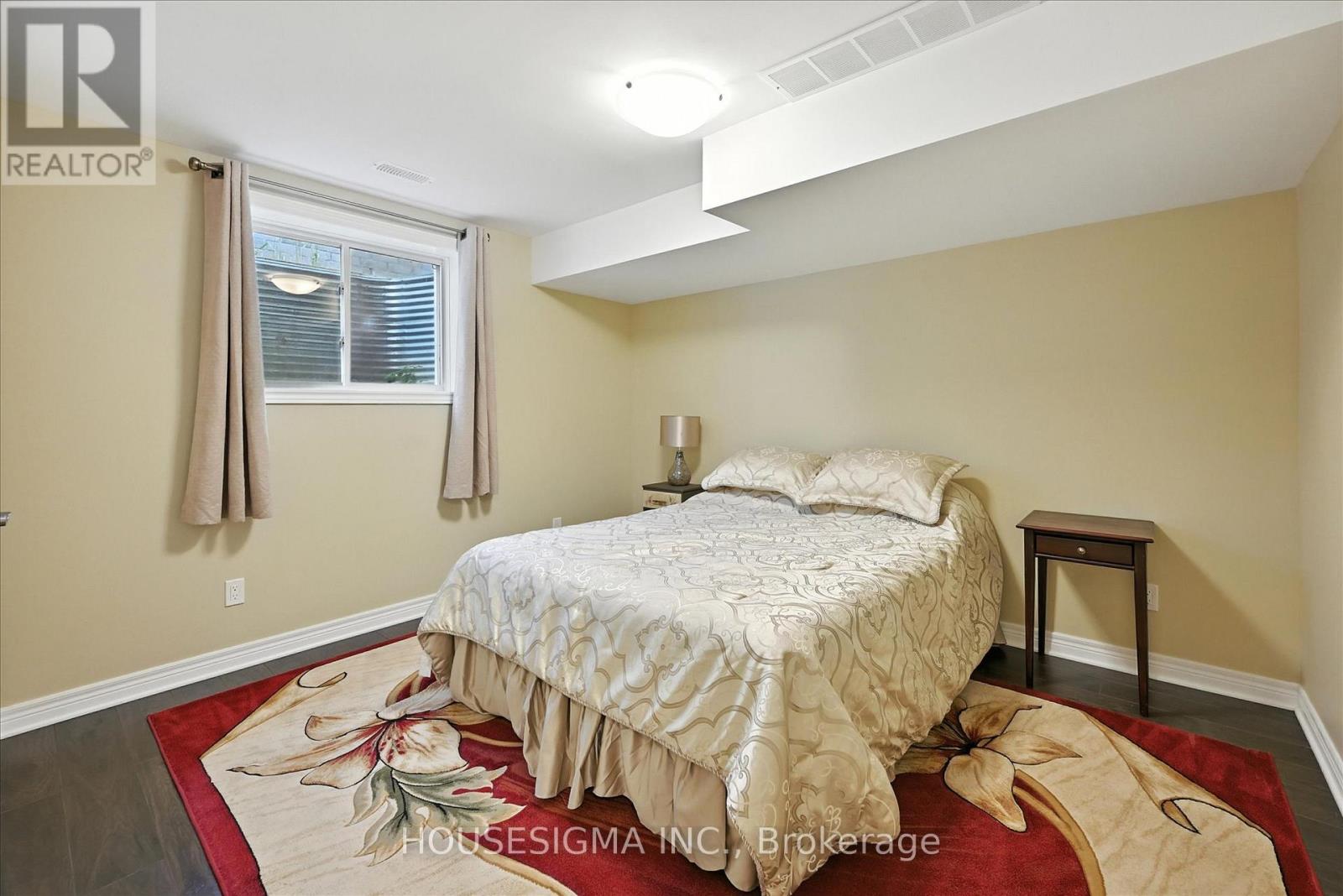 Photo 25 of 104 Anastasia Boulevard, West Lincoln ON