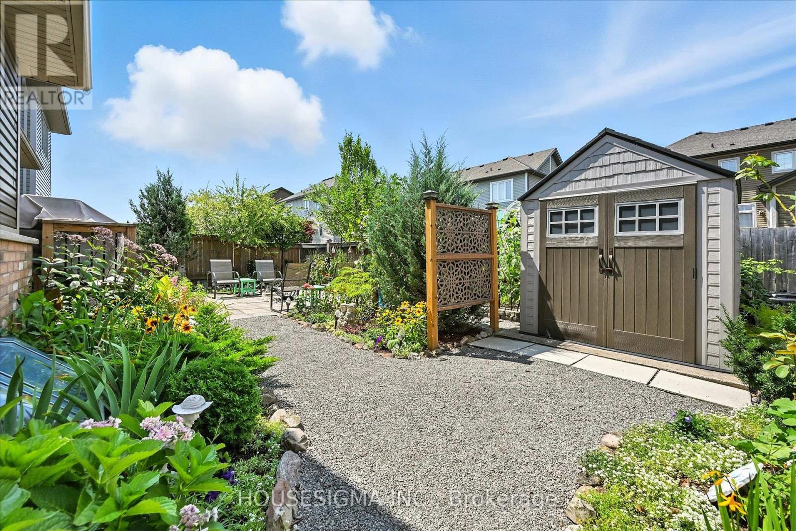 Photo 28 of 104 Anastasia Boulevard, West Lincoln ON