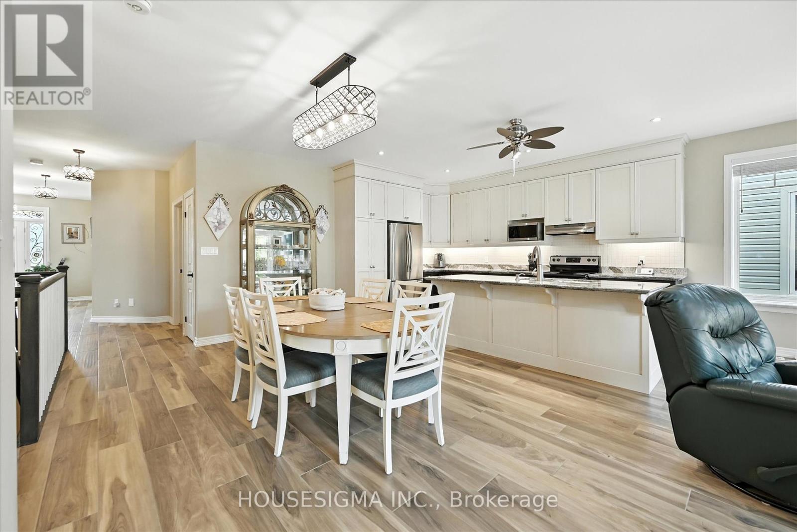 Photo 7 of 104 Anastasia Boulevard, West Lincoln ON
