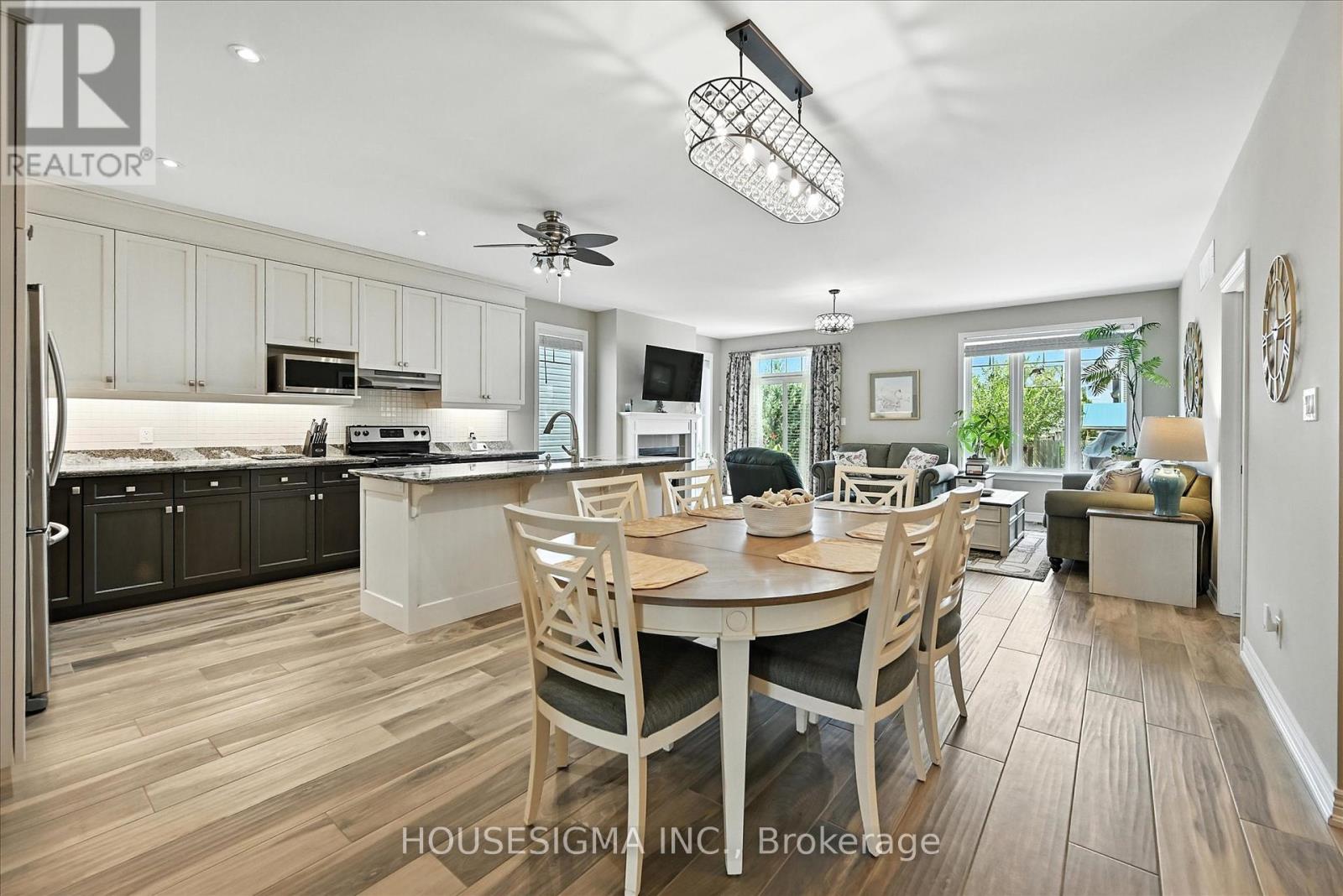 Photo 5 of 104 Anastasia Boulevard, West Lincoln ON