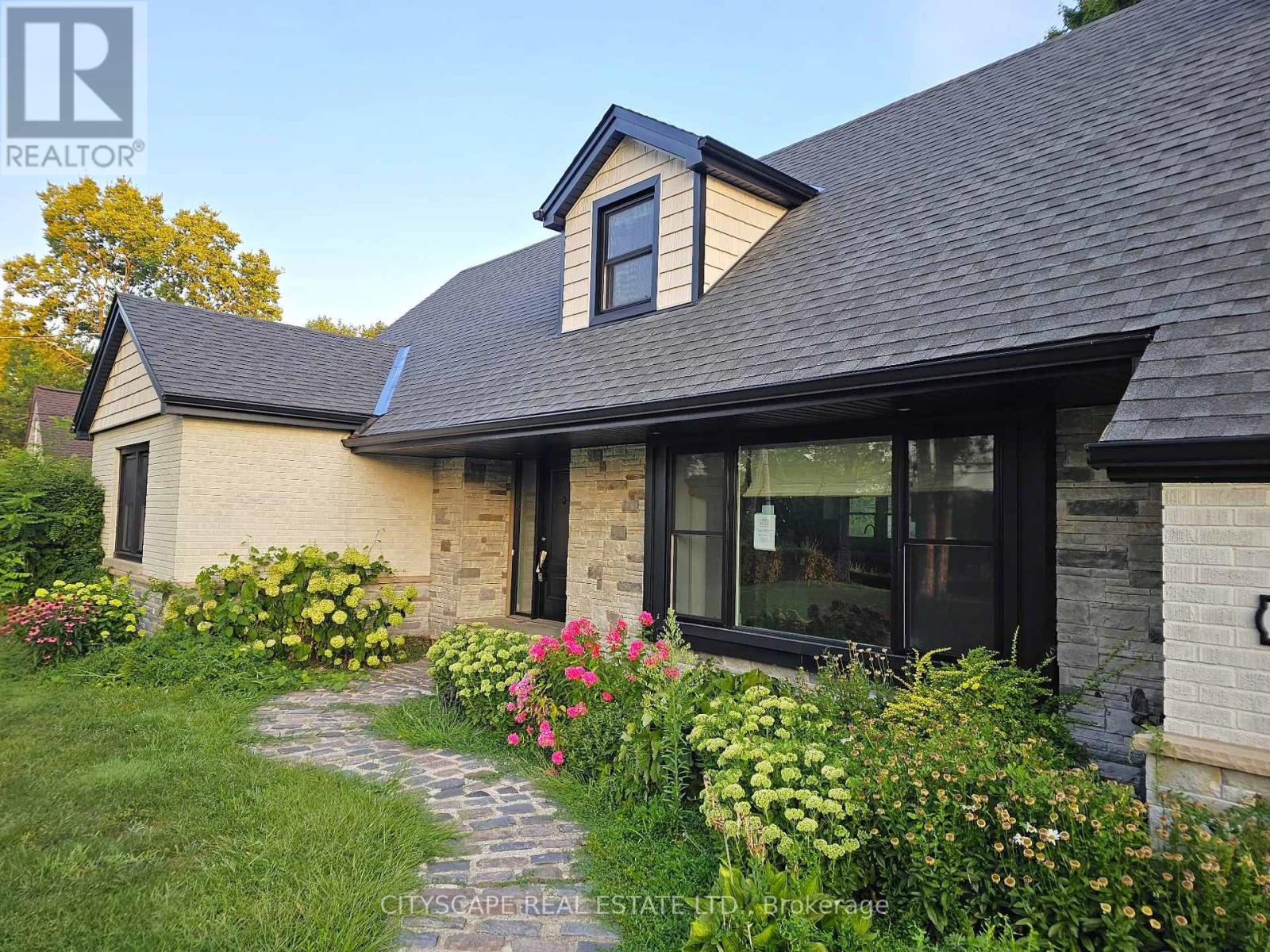 Photo 40 of 891 Riverside Drive, London North ON