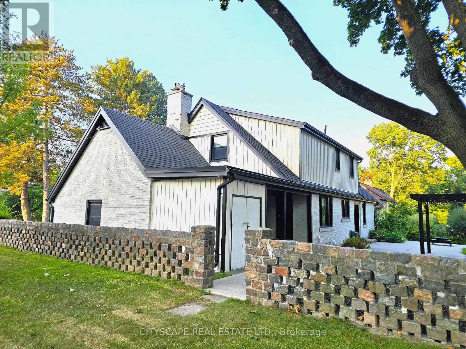 Photo 14 of 891 Riverside Drive, London North ON