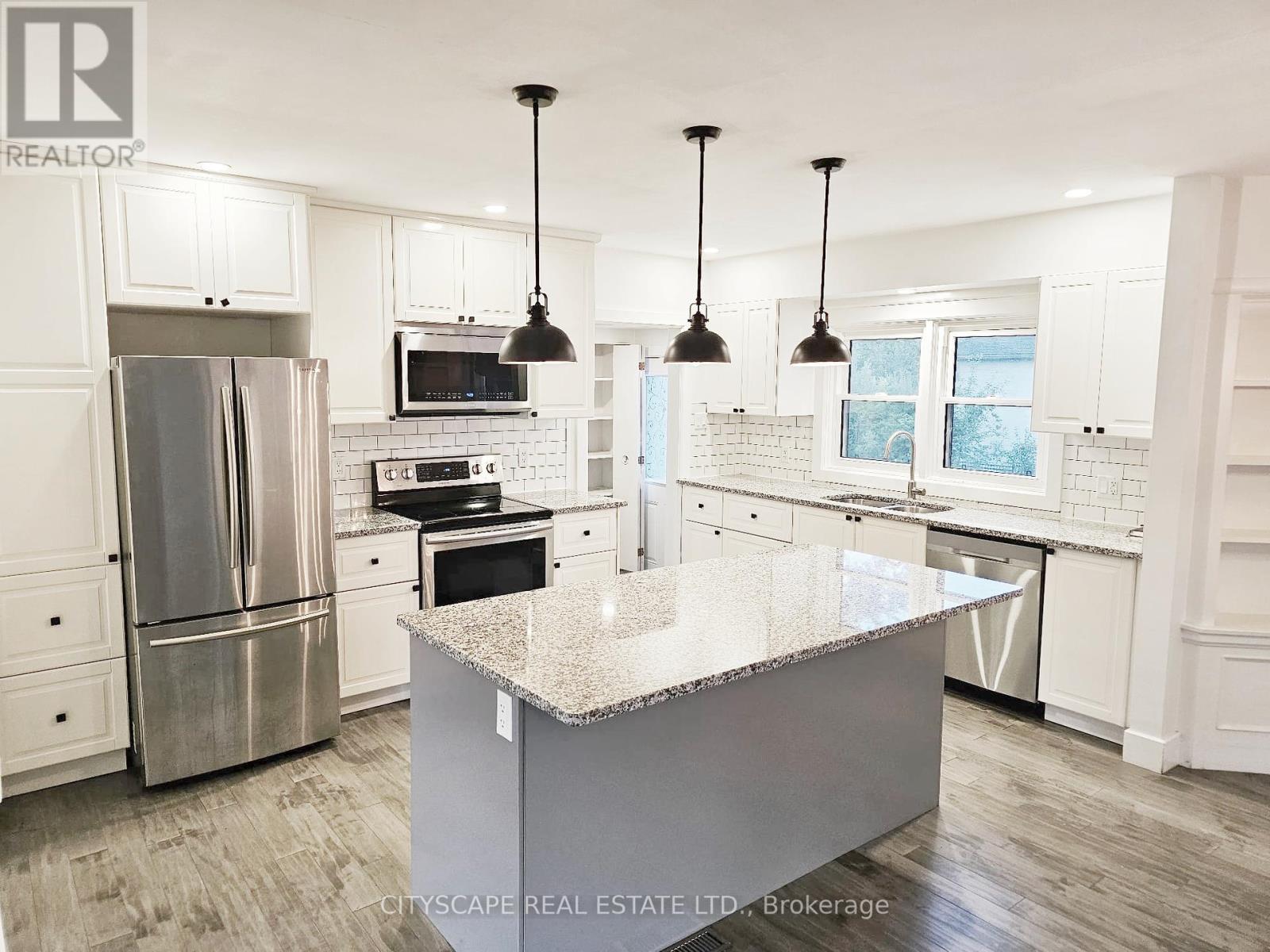 Photo 2 of 891 Riverside Drive, London North ON