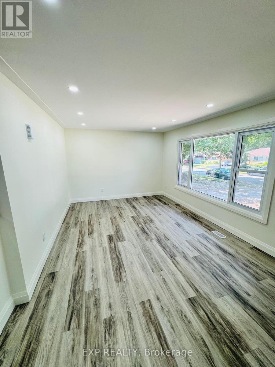 Photo 10 of 1 6 Craig Drive, Kitchener ON