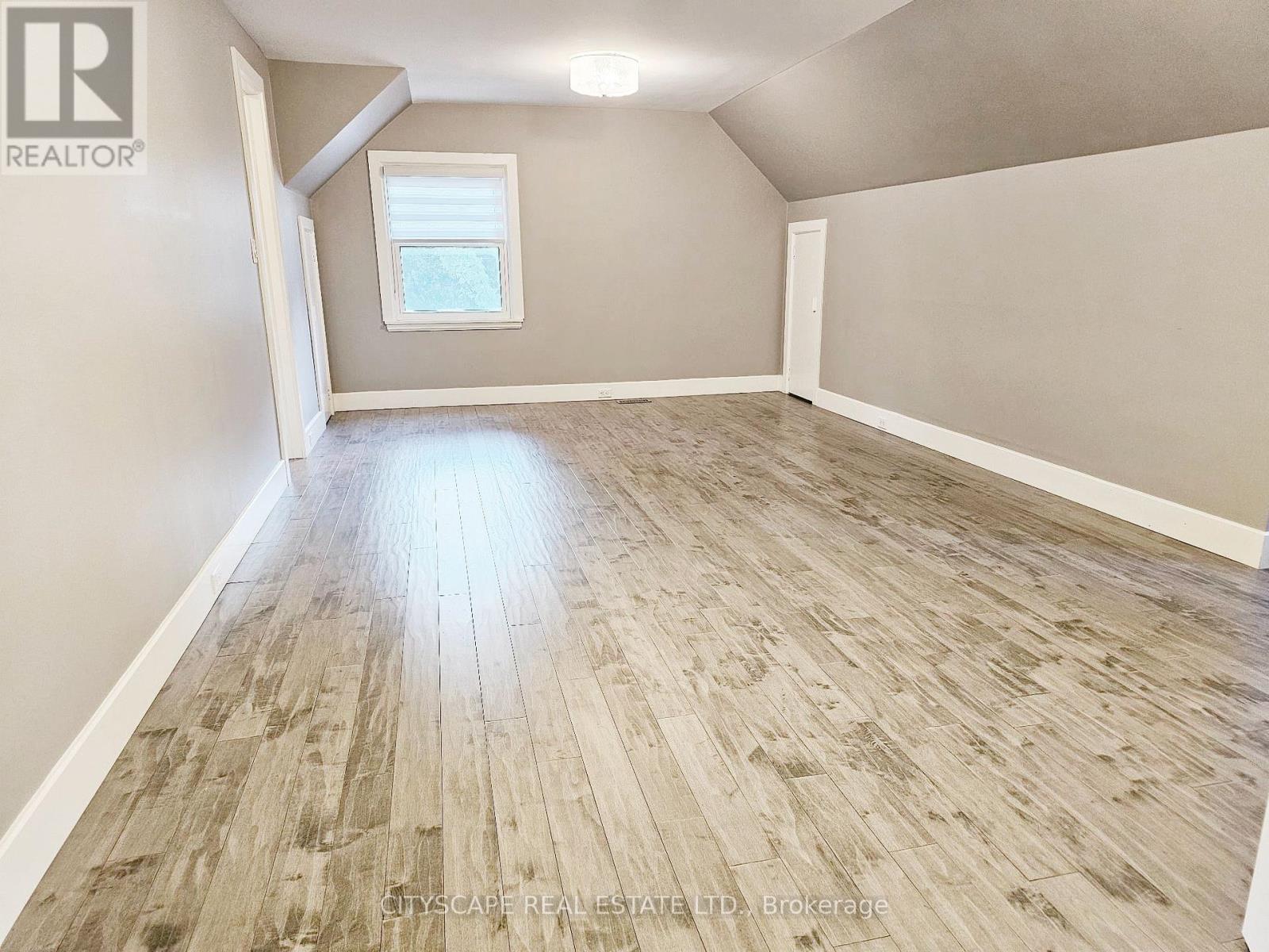 Photo 33 of 891 Riverside Drive, London North ON