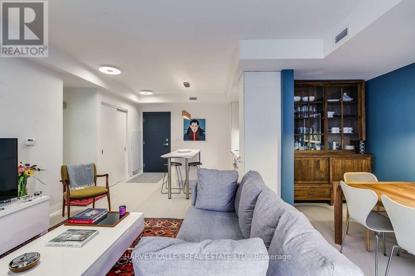 Photo 10 of C 105 243 Perth Avenue, Toronto ON