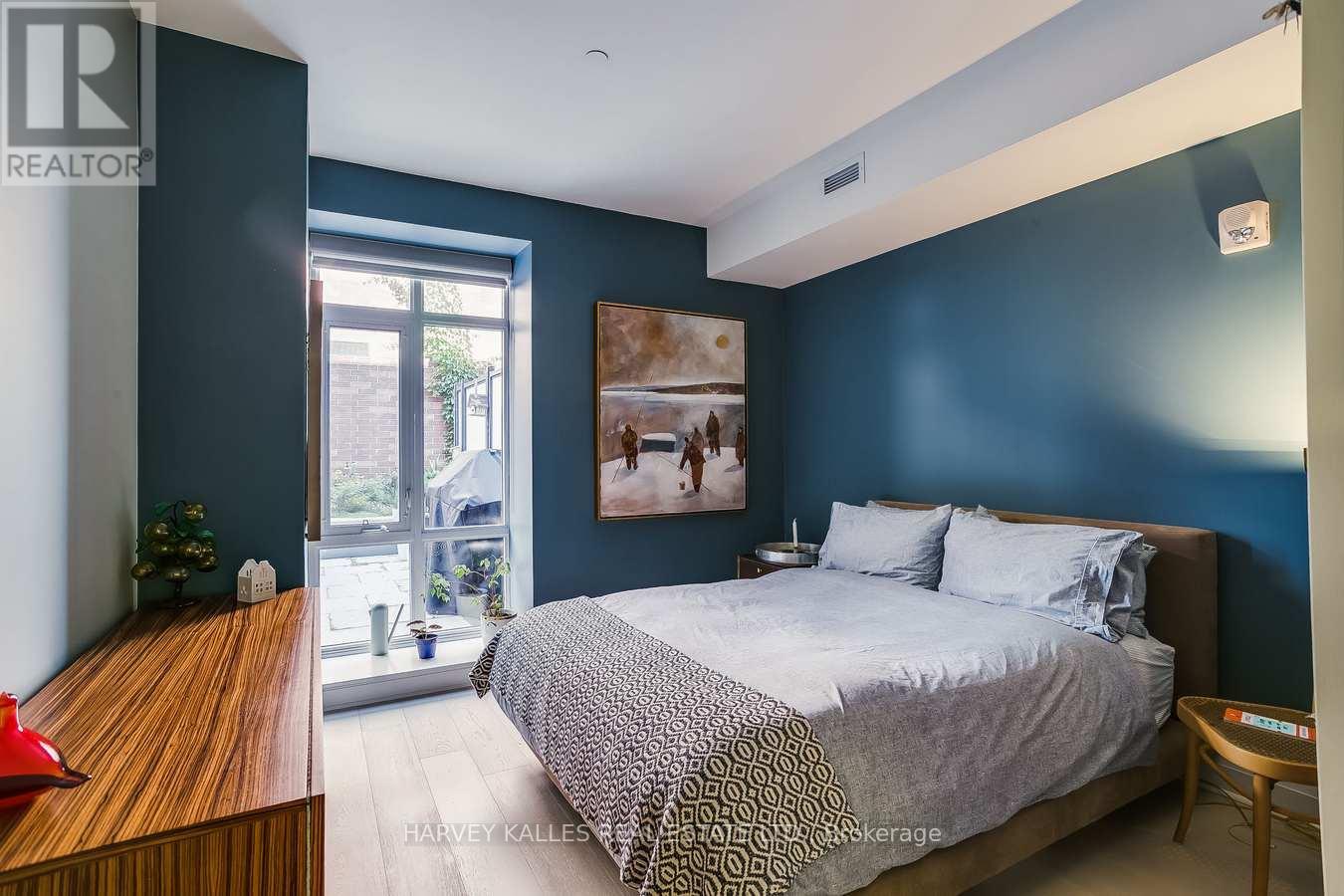 Photo 2 of C 105 243 Perth Avenue, Toronto ON