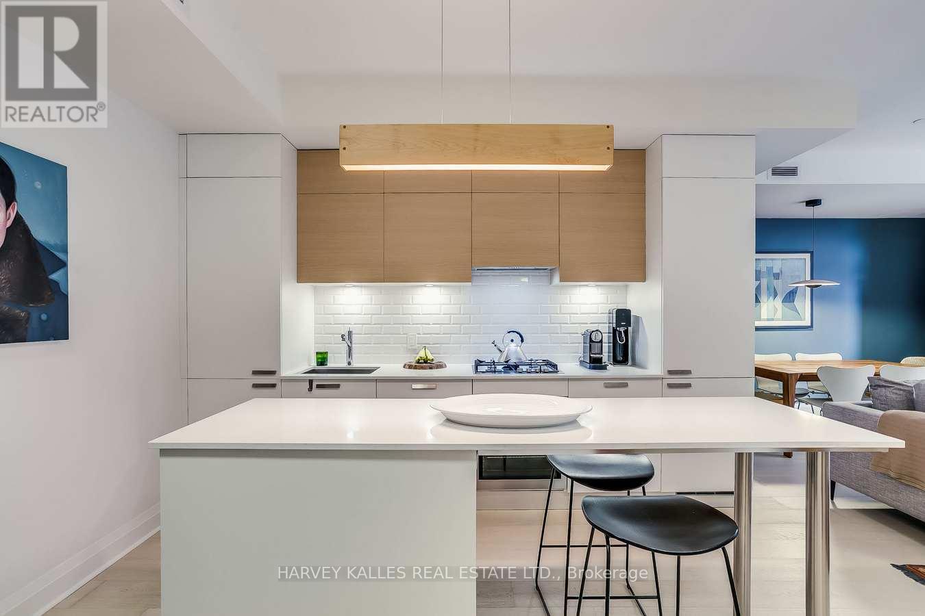 Photo 17 of C 105 243 Perth Avenue, Toronto ON